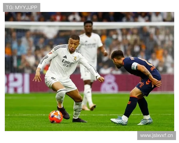 姆巴佩的战术角色与自主进攻能力：是否依赖体系？