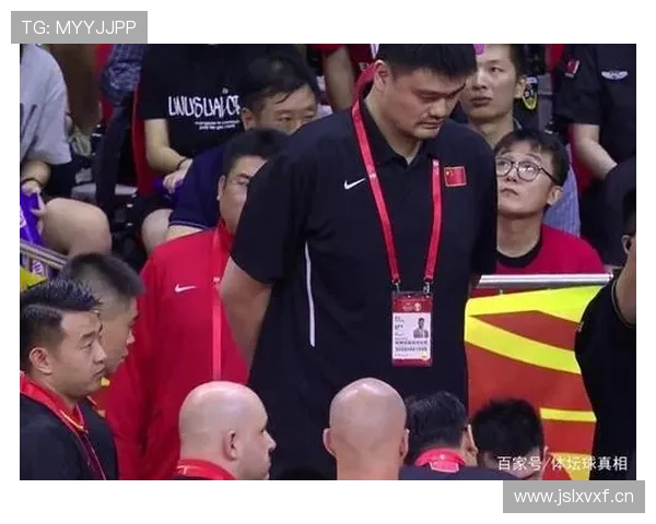 替补席纪律规则拆解：教练和球员必须遵守的6大限制有哪些？