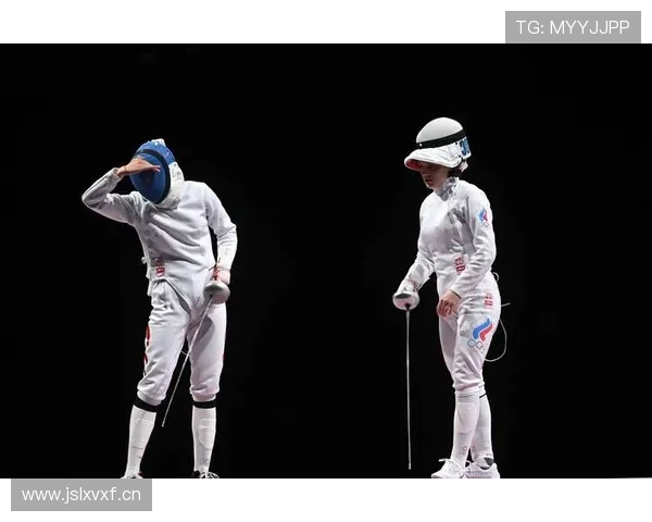 刷到孙一文的生活照，我这种月光族瞬间自愧不如像外星人