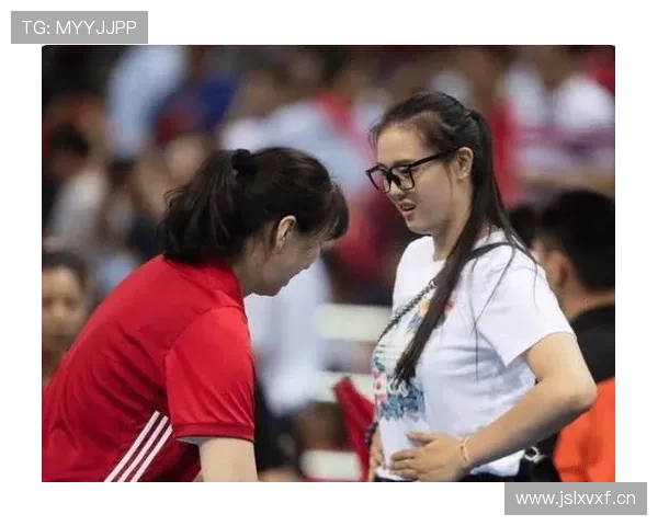 张常宁随手一张生活照就像在开豪宅展，刷完我连租房都不好意思发